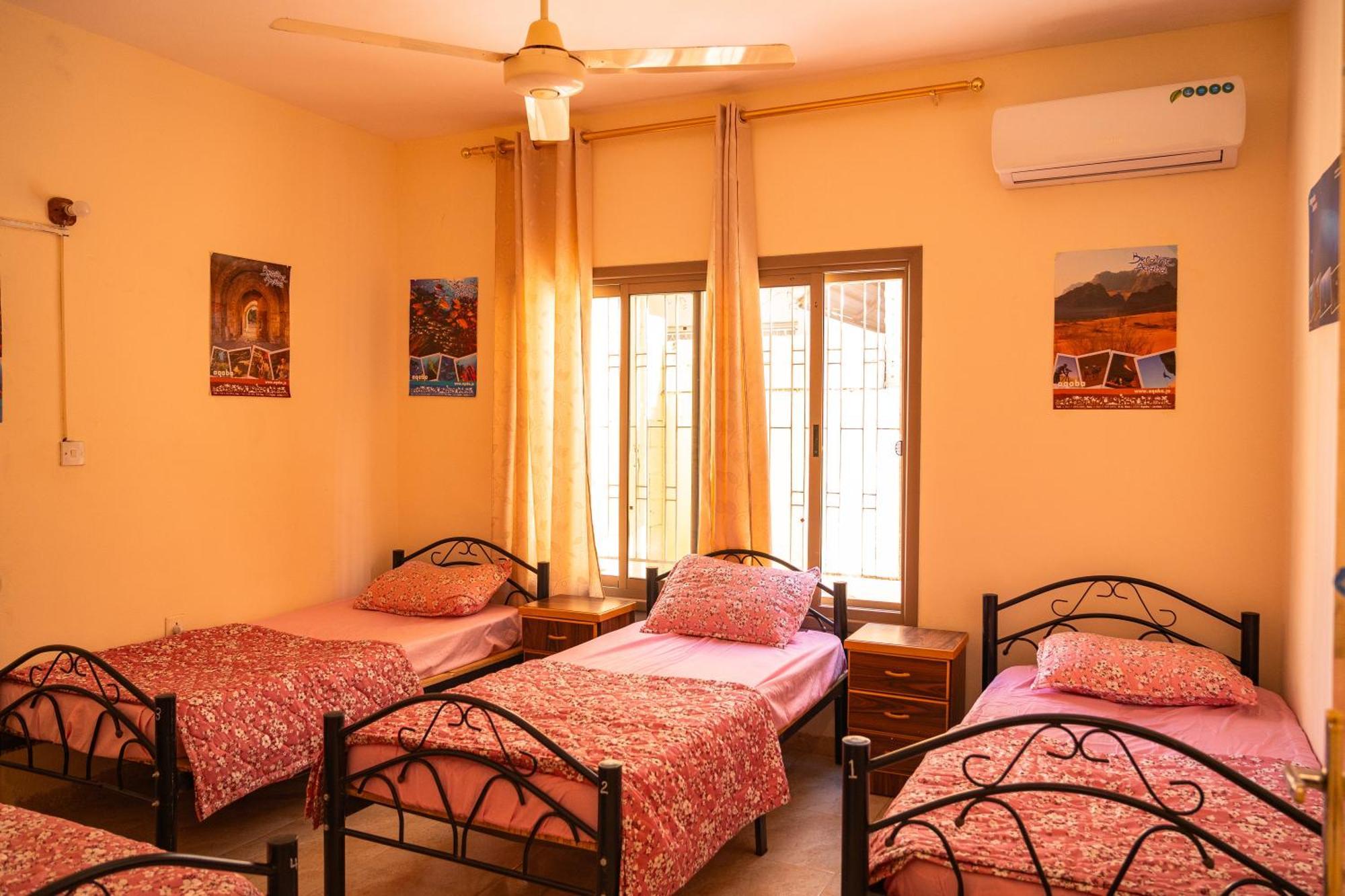 Extra Traveller Hostel Aqaba Ngoại thất bức ảnh